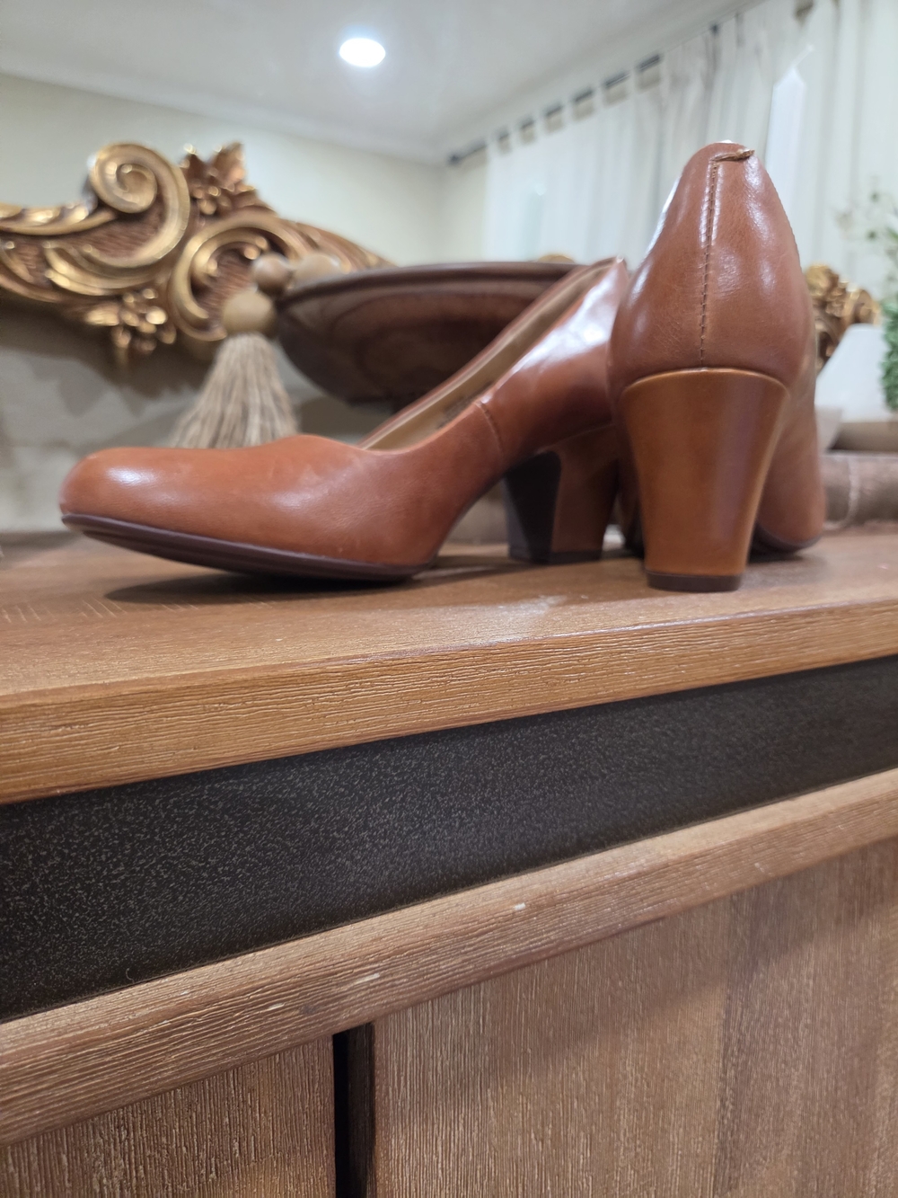 Söfft Myka Cognac Leather Comfort Block Heel Pumps Size 7M
